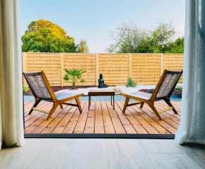 Maison au calme avec sauna, spa extérieur, balnéo et table de massage